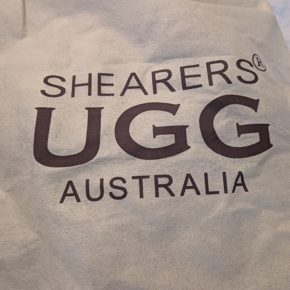 Shearers UGG Boots - Picture 8 of 8